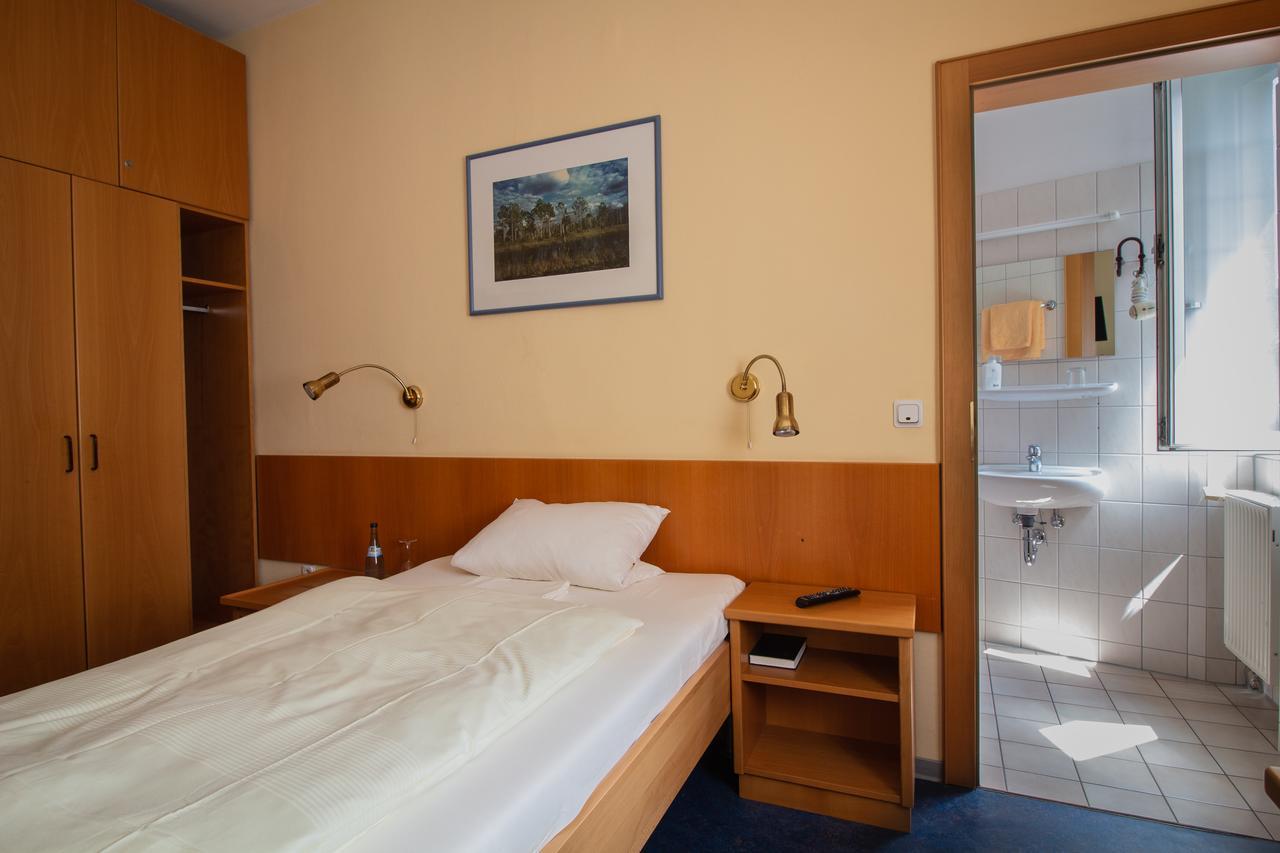 Hotel Goldene Gans 曼海姆 外观 照片